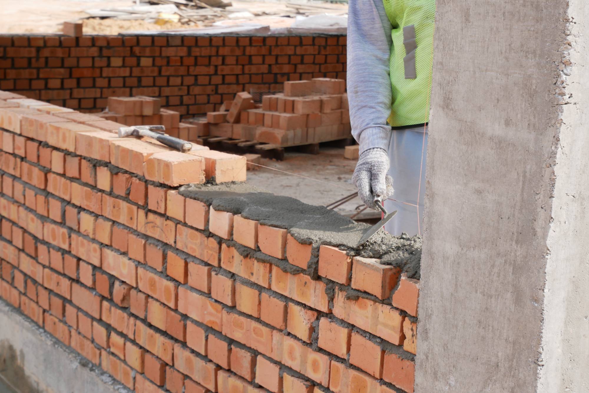Quels sont les matériaux incontournables pour un gros œuvre solide et durable ? Audincourt 1