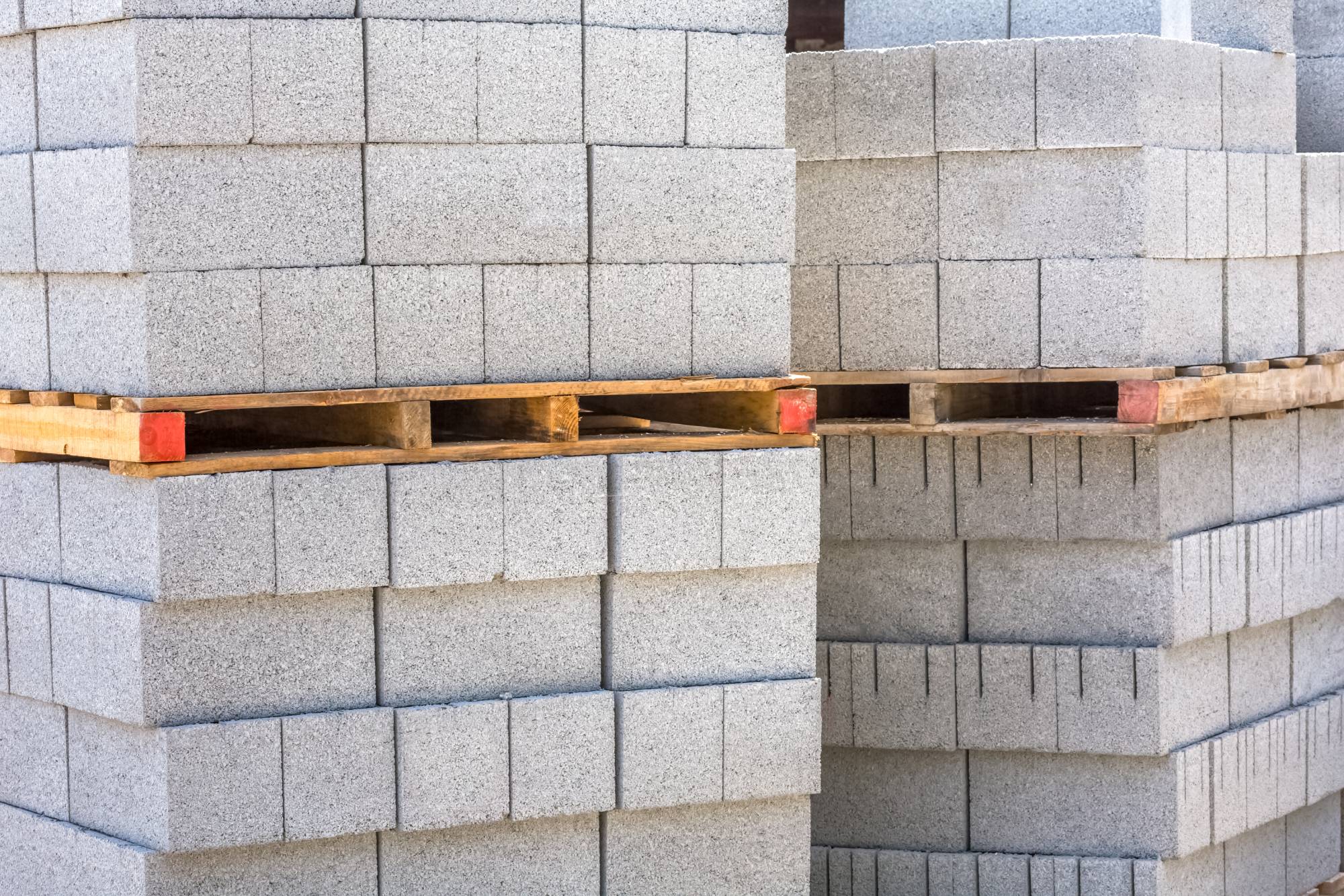 Quels sont les matériaux incontournables pour un gros œuvre solide et durable ? Illzach 2